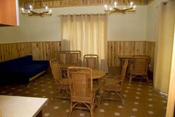 Marco Polo Hotel Ulʼyanovka Exteriör bild
