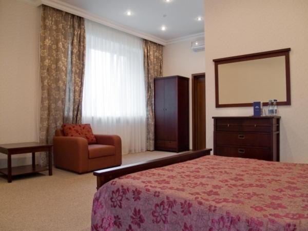 Marco Polo Hotel Ulʼyanovka Exteriör bild