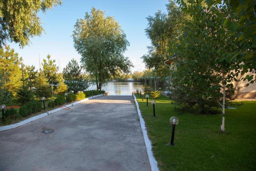 Marco Polo Hotel Ulʼyanovka Exteriör bild